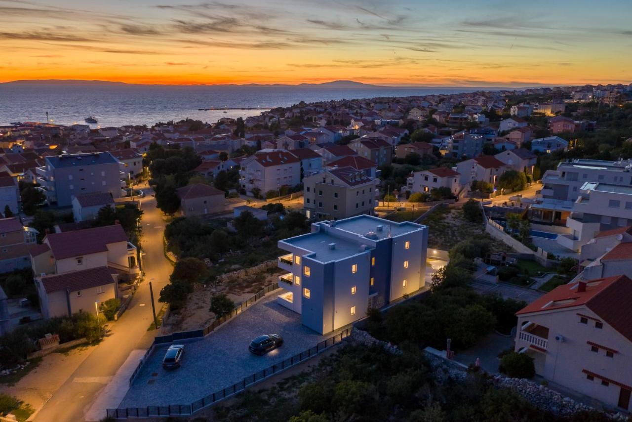 Villa Lena Luxury Apartments Новаля Екстер'єр фото
