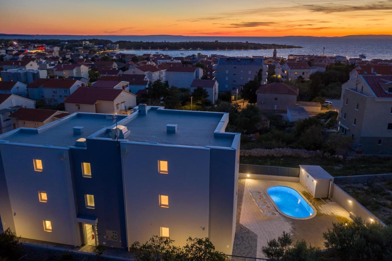 Villa Lena Luxury Apartments Новаля Екстер'єр фото